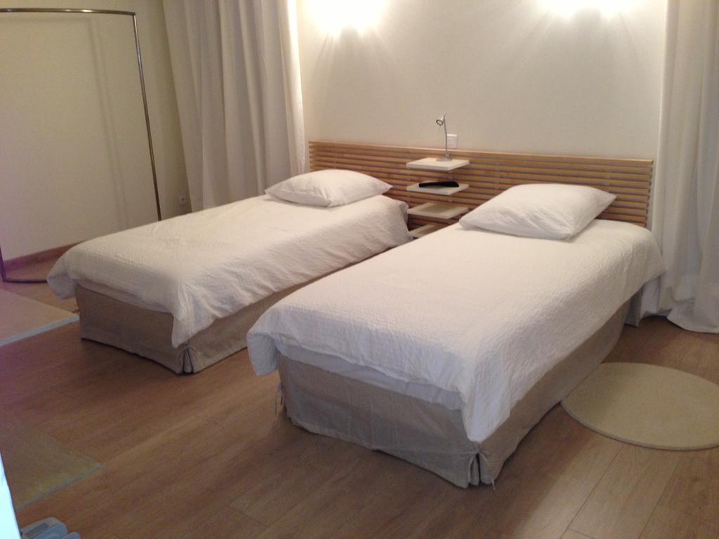 Bed and Breakfast Les Epis D'Or L'Isle-sur-Serein Zimmer foto